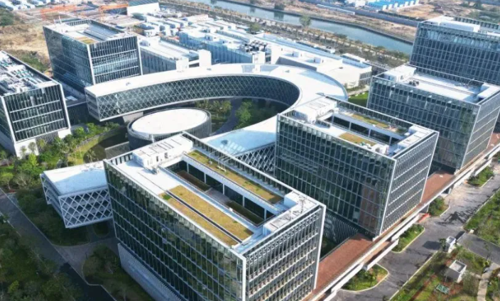 钢衬四氟管道与碳钢衬四氟管道的防腐性能对比分析
